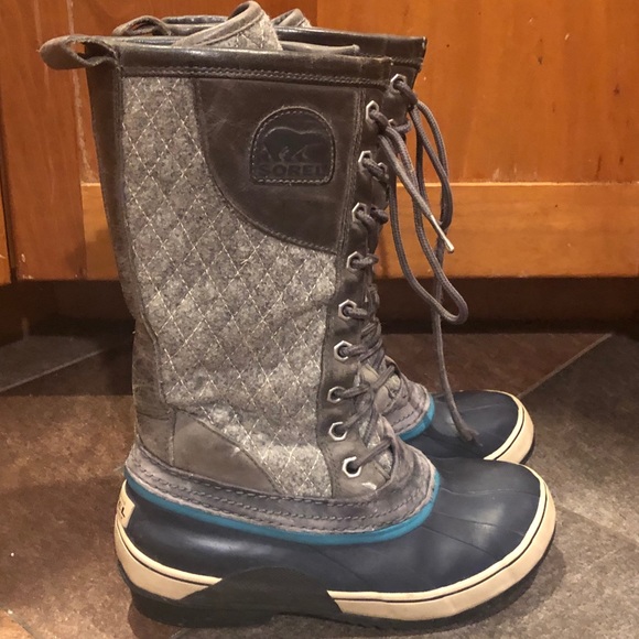 Sorel Snow Boots - Picture 2 of 7